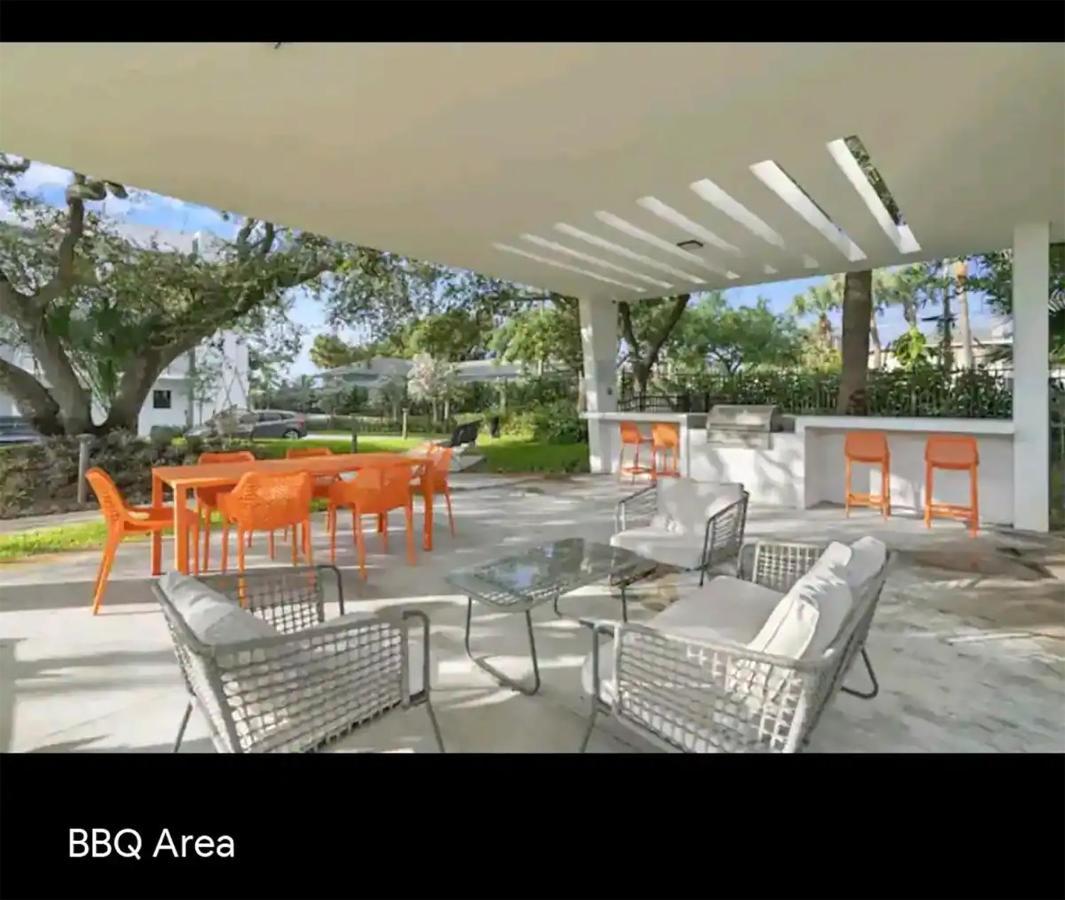 Lux Place And Cozy 3Beds 2Rooms Enjoy Life In Wpb Gym, Ev Station Nearby The Downtown And Beaches West Palm Beach Exterior foto